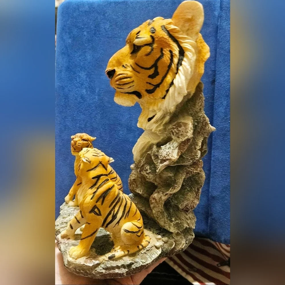 Decorative Resin Tiger Figurine Votive Candle Holder